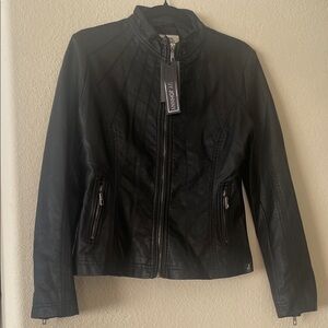 Elegant Black Faux Leather Jacket for Women
